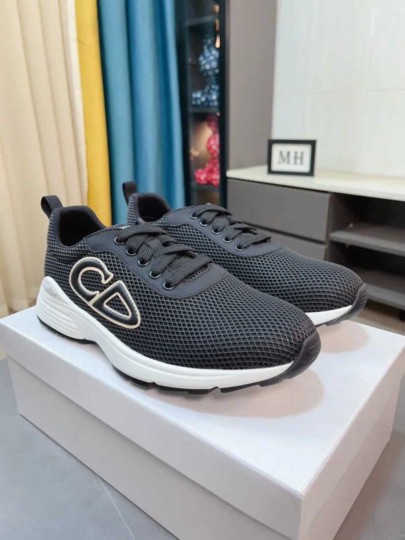 Ex-factory price 420🌹🌹【Dior】Best-selling model, world premiere on official website🔝High-end brand of men's shoes, latest series on official website: The upper is made of imported cowhide with specially designed fabrics➕Mesh breathable lining. Make walking more convenient and comfortable! Compared with the official quality, Midea’s 1:1 replica. Create a fashionable personality to set off your uniqueness! A must-have for trendy men! Classic style. Men's sizes: 38-44.